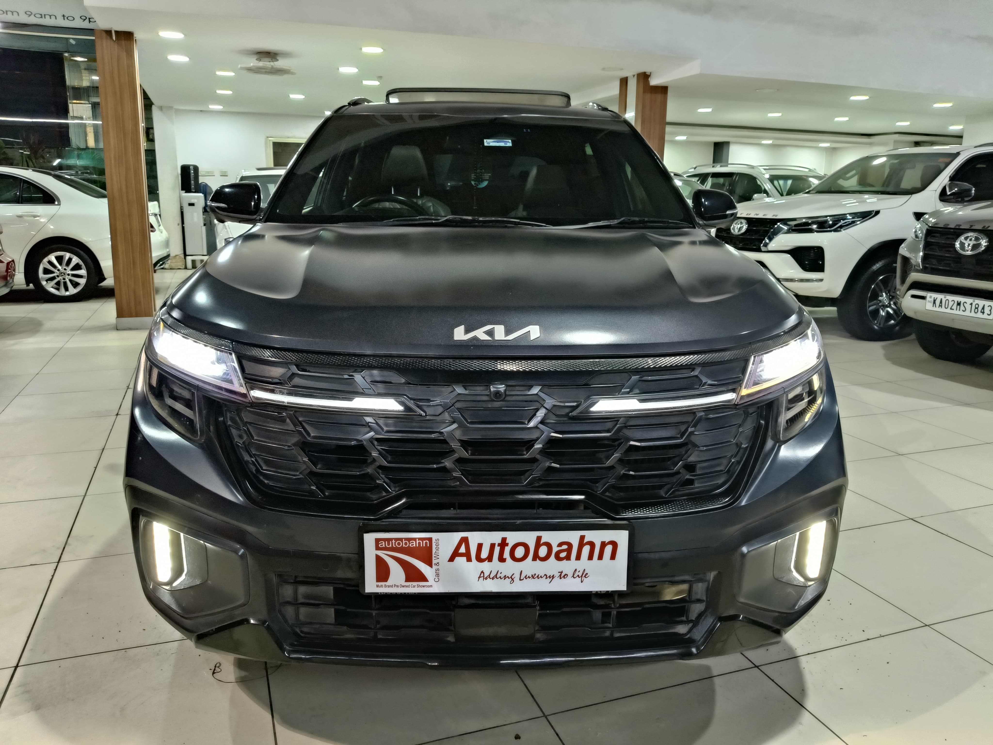 Kia Carnival 