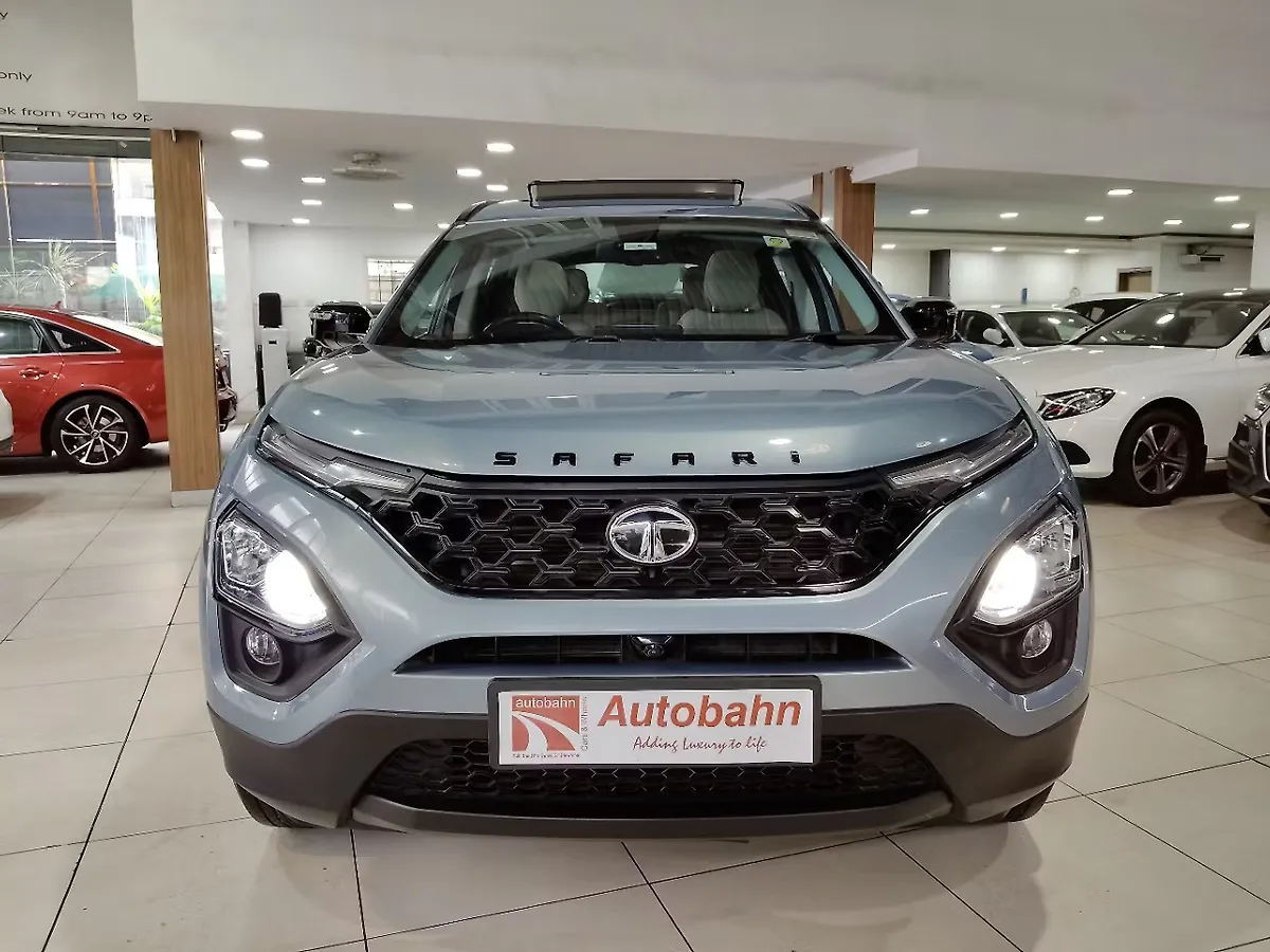 Tata Safari